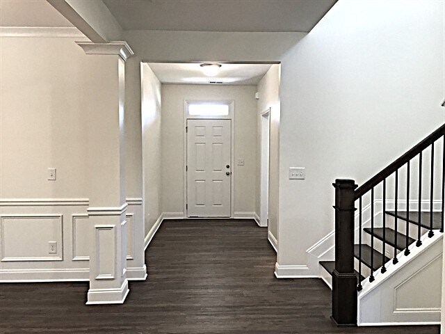 Building Photo - 1462 Weatherbrook Cir