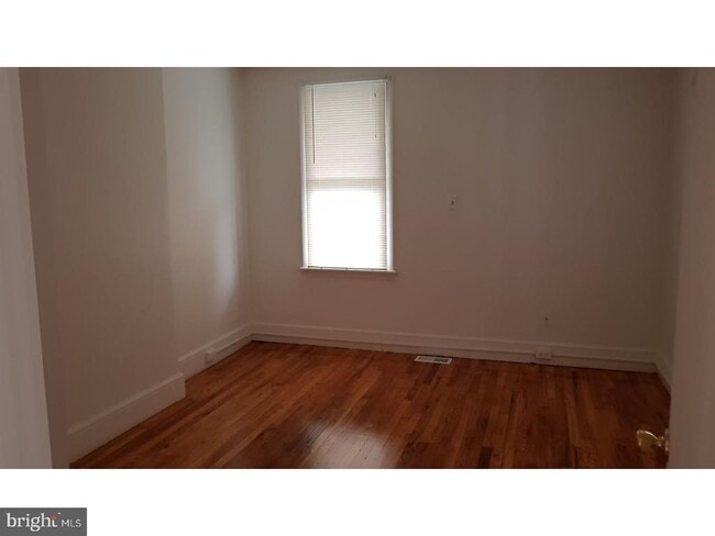 Building Photo - 40 N Delsea Dr