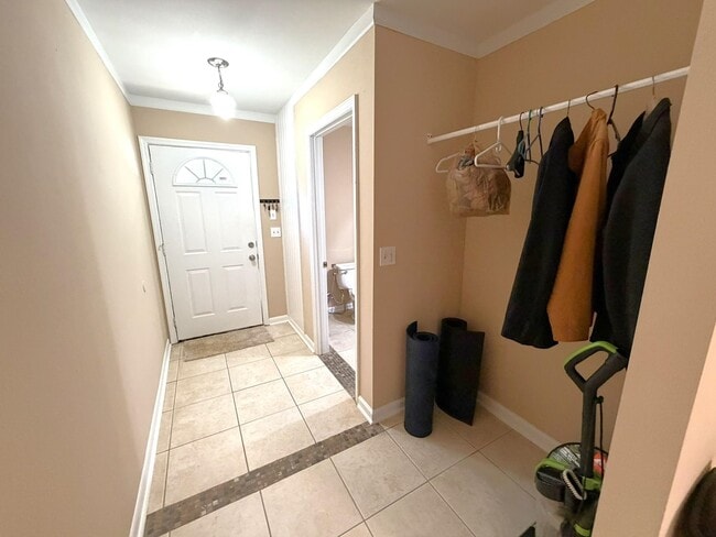 Building Photo - 514 Teal Ln