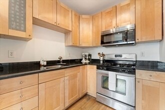 Building Photo - 20 Concord Ave