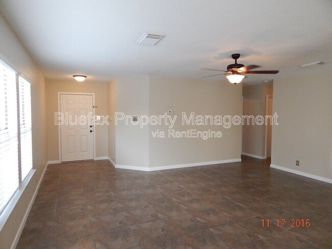 Building Photo - 10482 Tippecanoe