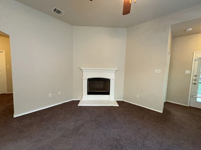 Building Photo - 257 Allerton Ln