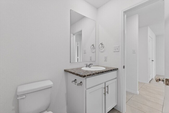 Building Photo - Modern 3-Bedroom Corner Lot Home with Fenced Yard in Forney – Built in 2023