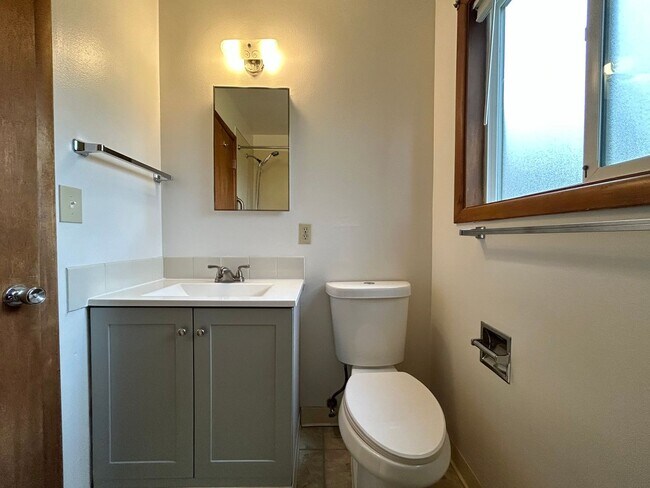 Building Photo - sw114th