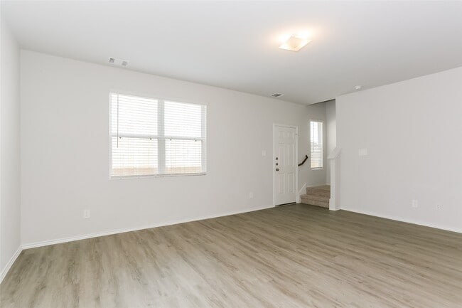 Building Photo - 2650 Camrola Wy