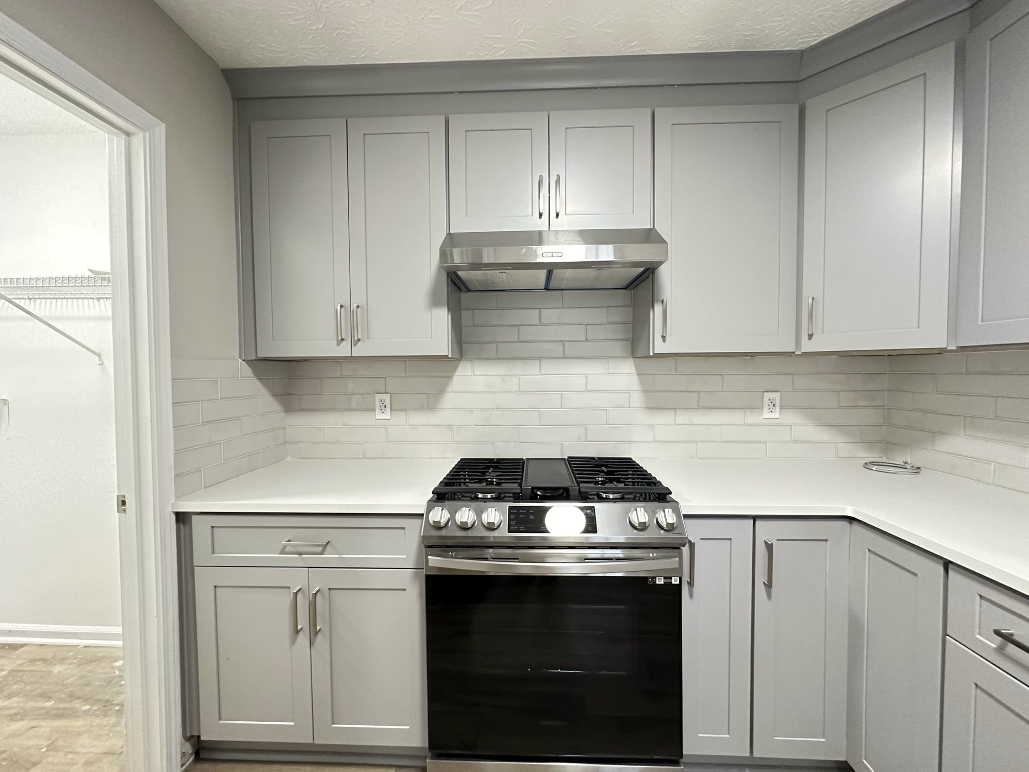 Building Photo - 572-574 Wedgewood Dr