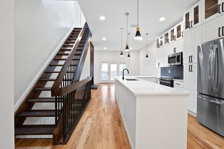 Building Photo - 4303 Laclede Ave