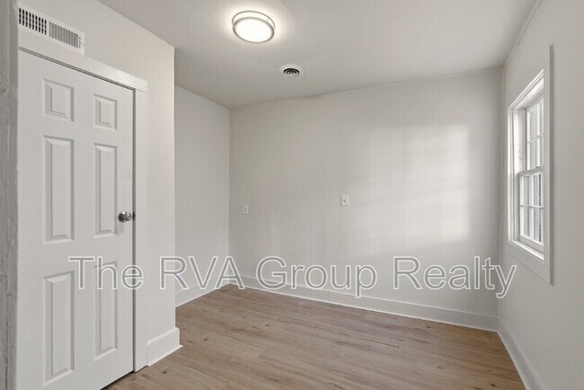 Building Photo - 27 S Jefferson St