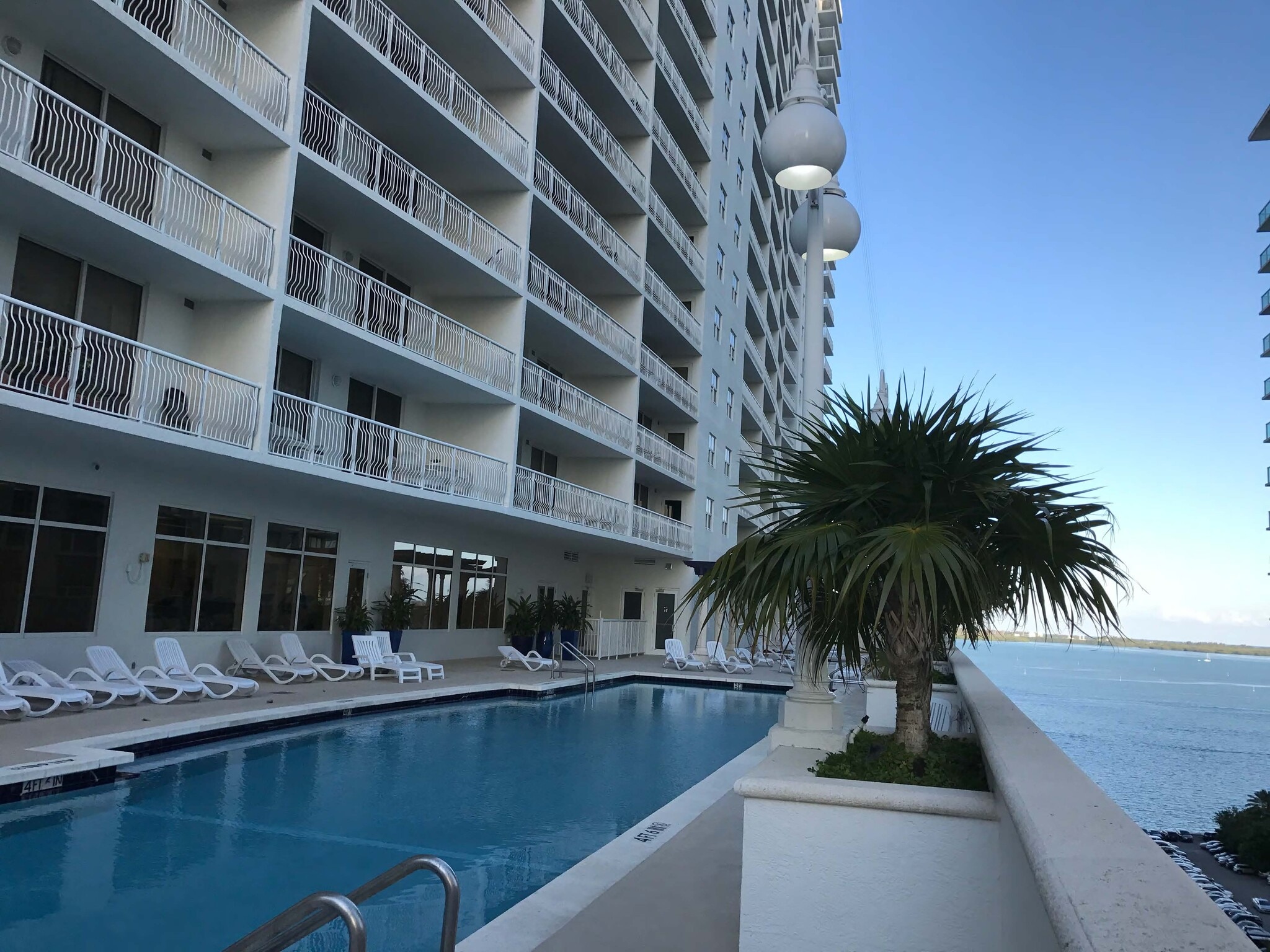 Building Photo - 1200 Brickell Bay Dr