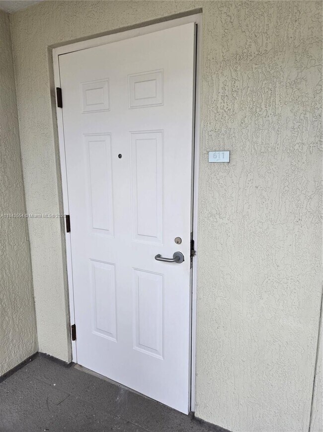 Building Photo - 7275 SW 89th St