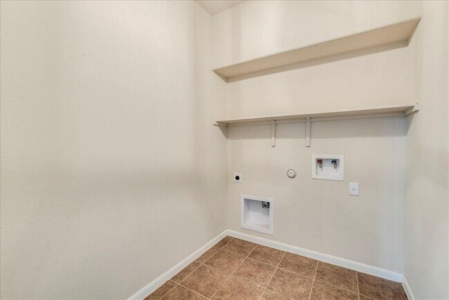 Building Photo - 711 Heritage Springs Trail