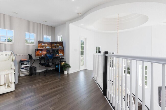 Building Photo - 19250 SW 30th St