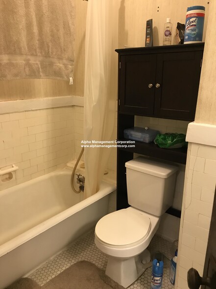 Building Photo - 17-19 Washington St. Unit 515