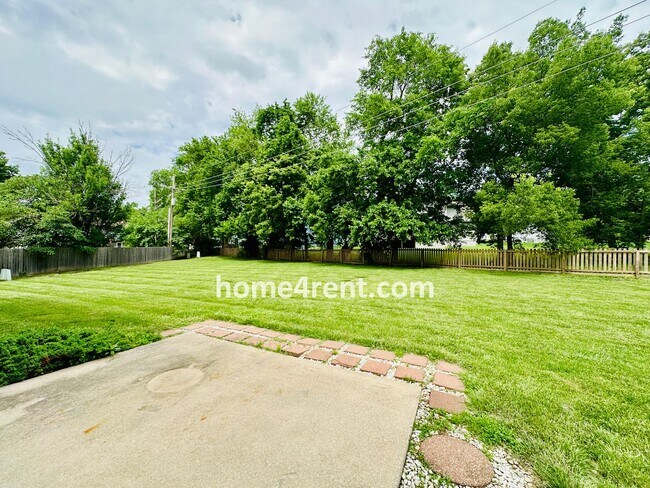 Building Photo - Blue Valley Schools w/ Hardwood Floors and...