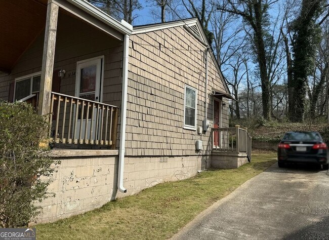 Building Photo - 1624 Terry Mill Rd SE