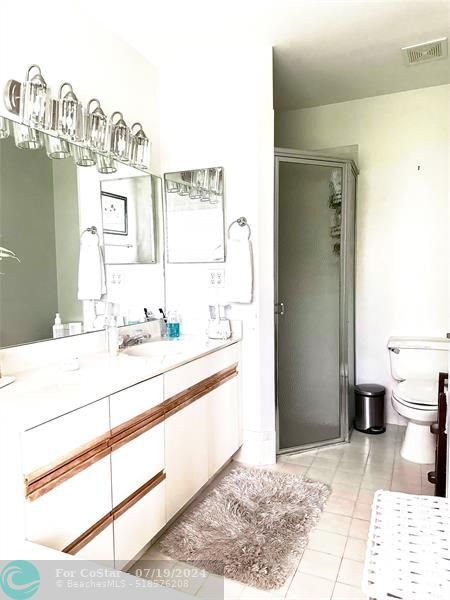 Building Photo - 491 NW 188th Terrace