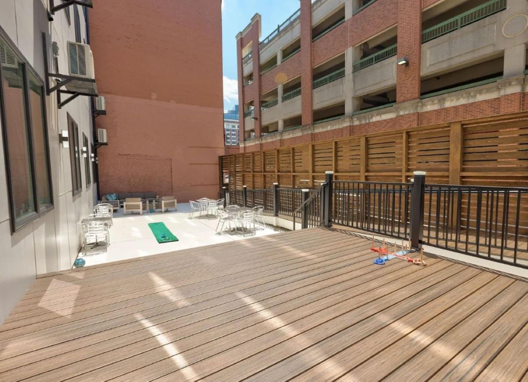 Building Photo - 520 S Caroline St