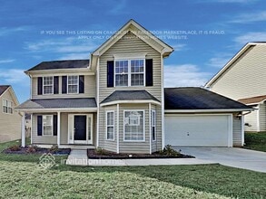 Building Photo - 15181 Tracy Beth Rd