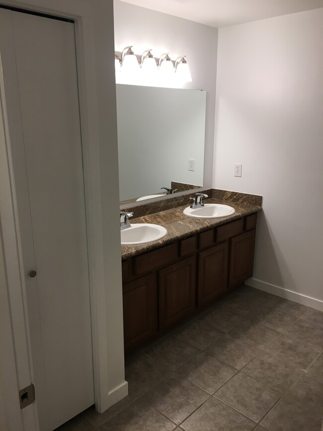Upstairs bathroom - 608 S Division St