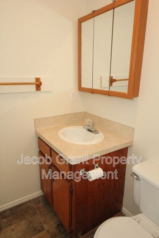 Building Photo - 965 Berryman Rd