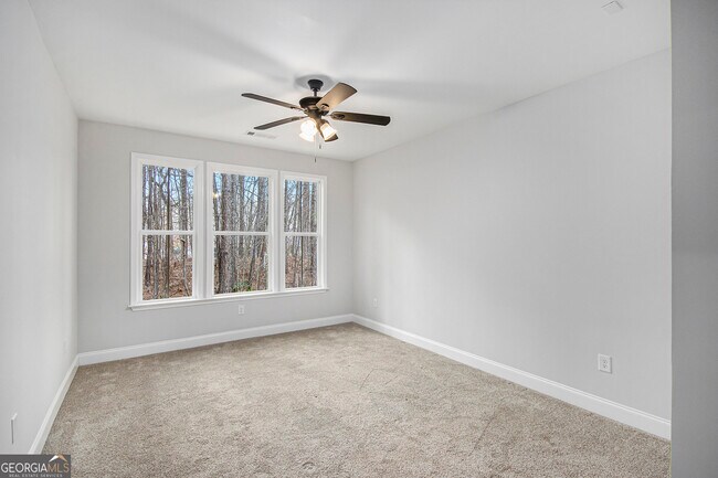 Building Photo - 124 Crestpoint Rd