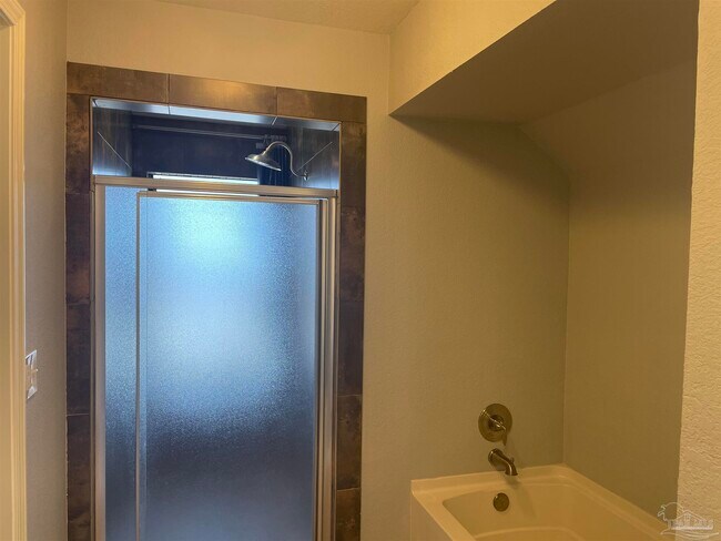 Building Photo - 5067 Serry Ln