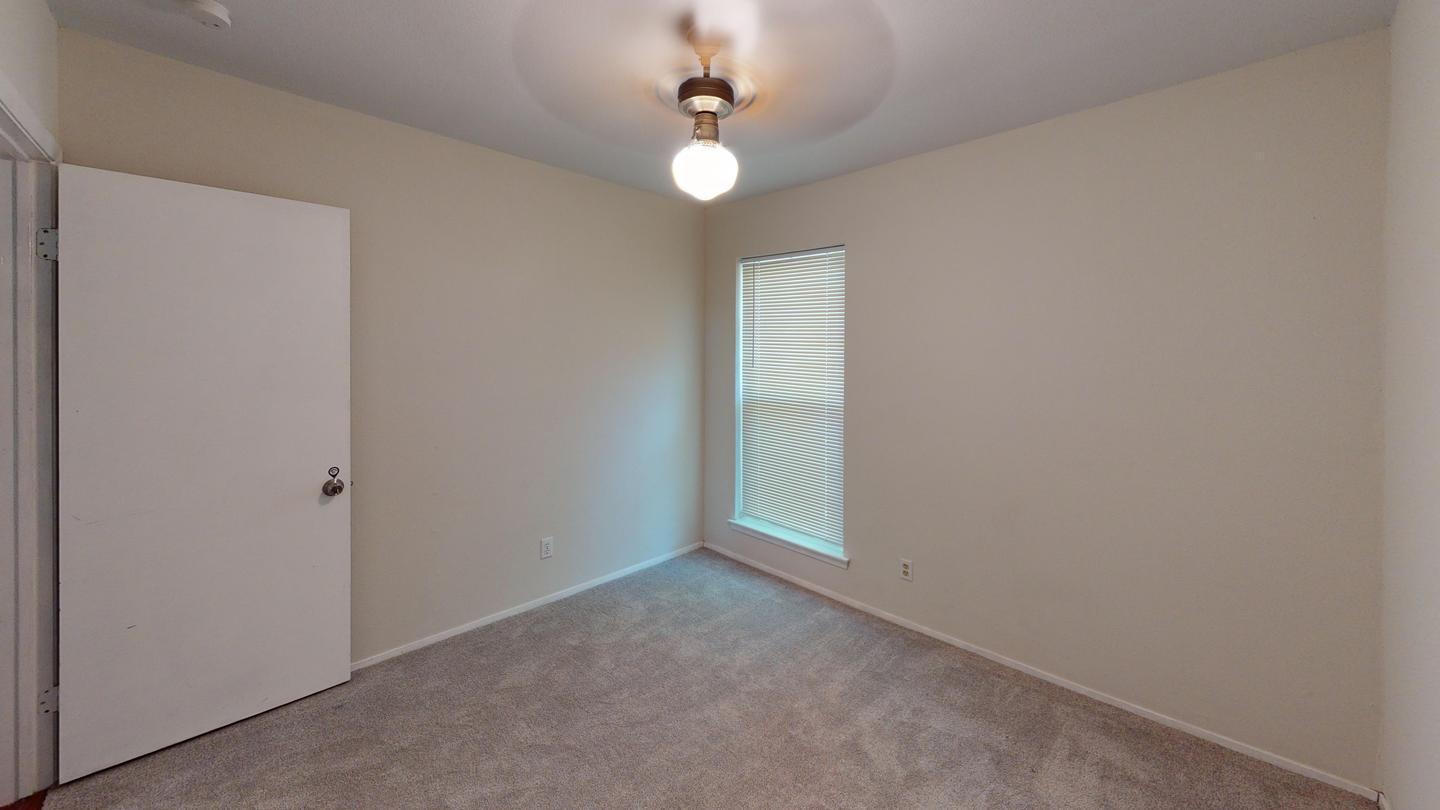 Building Photo - 1705 Cushing Park Dr
