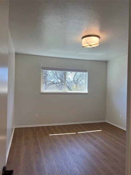 Building Photo - 1201 N Austin St