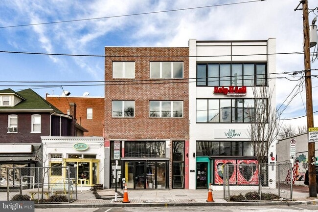 Building Photo - 845 Upshur St NW