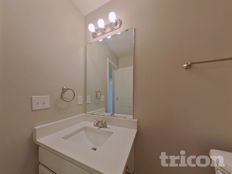 Building Photo - 937 Marietta St