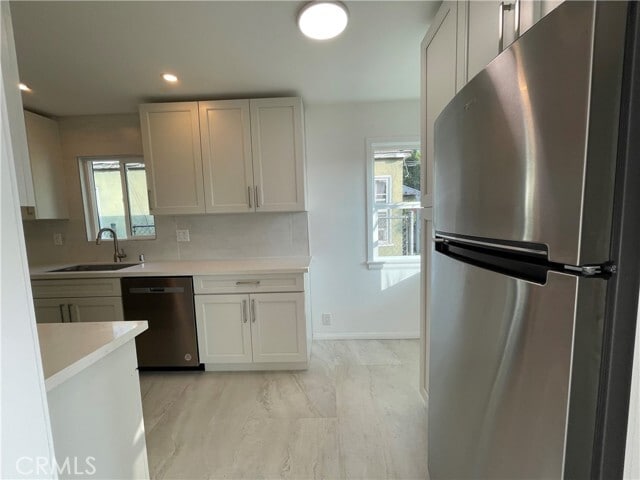 Building Photo - 357 E Plenty St