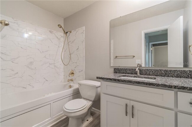 Building Photo - 14729 Tall Tree Dr