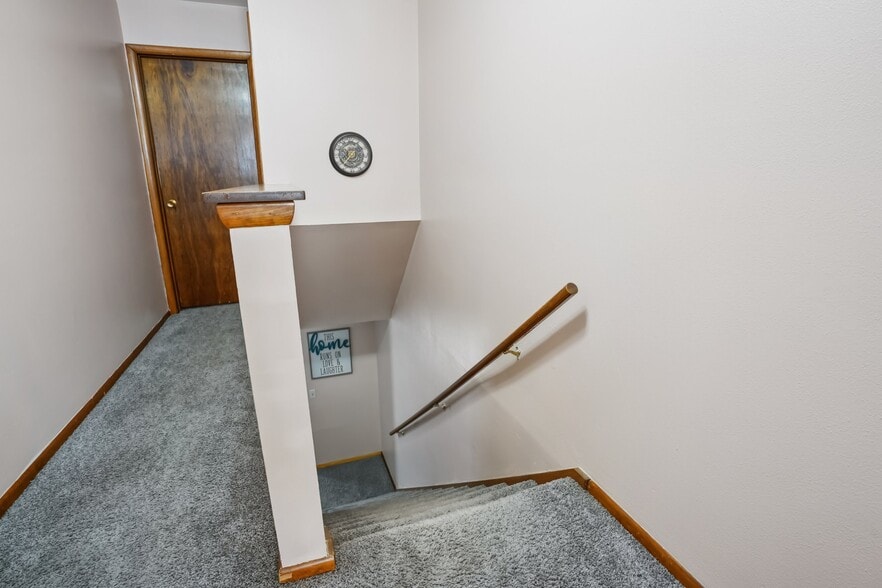 Building Photo - 10785 W Appleton Ave