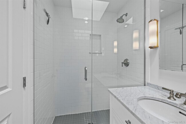 Building Photo - 58 Bayfield Ln