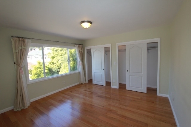 Building Photo - 4 Bedroom Mid-Century Oakmore Property With View of Bay