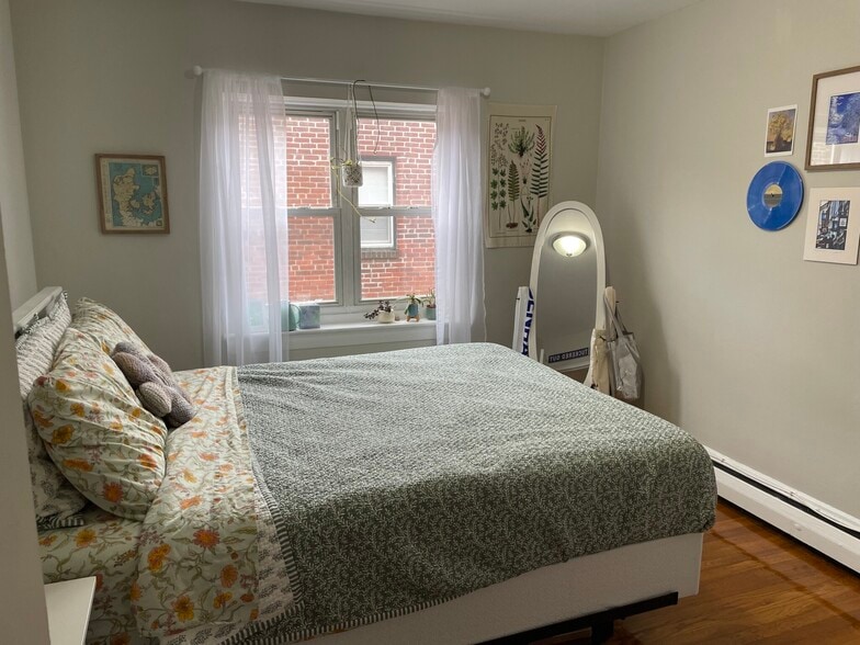 Building Photo - 63 Selkirk Rd