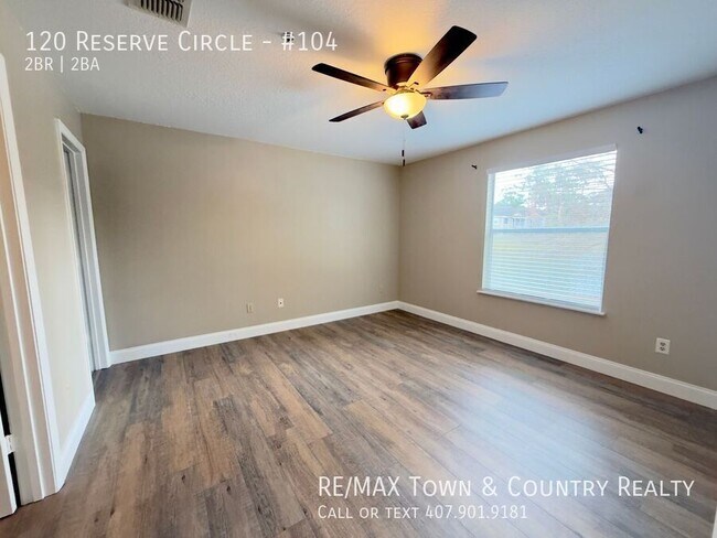 Building Photo - 120 Reserve Cir