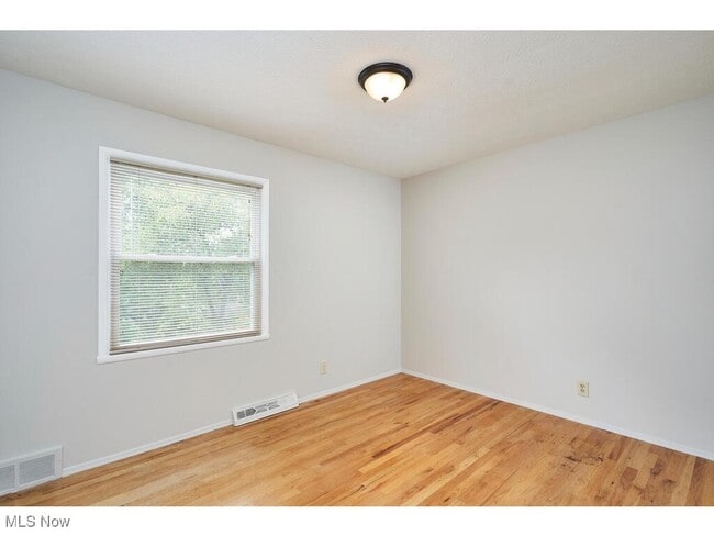 Building Photo - 2490 Coronado Ave