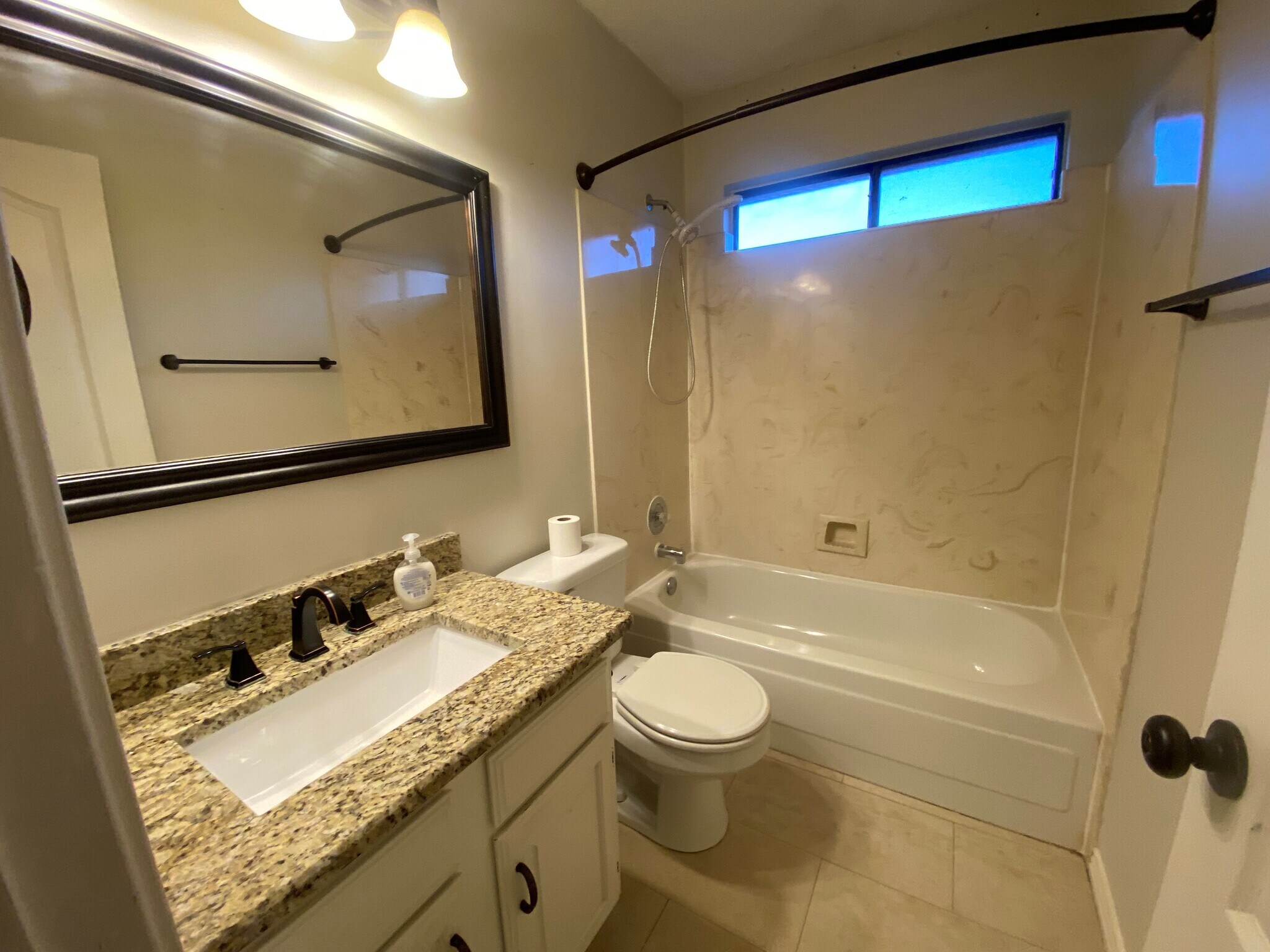 Hall Bath - 3713 Glover Dr