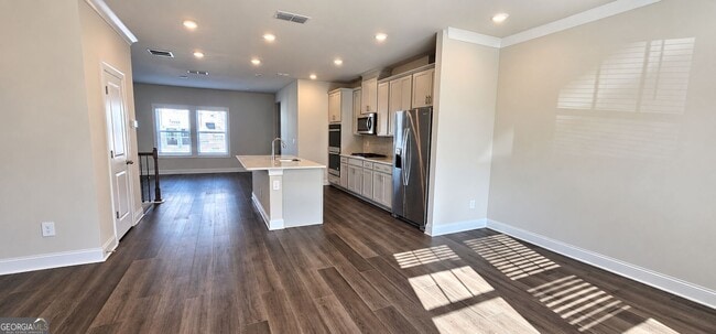 Building Photo - 2836 Devon Vale St