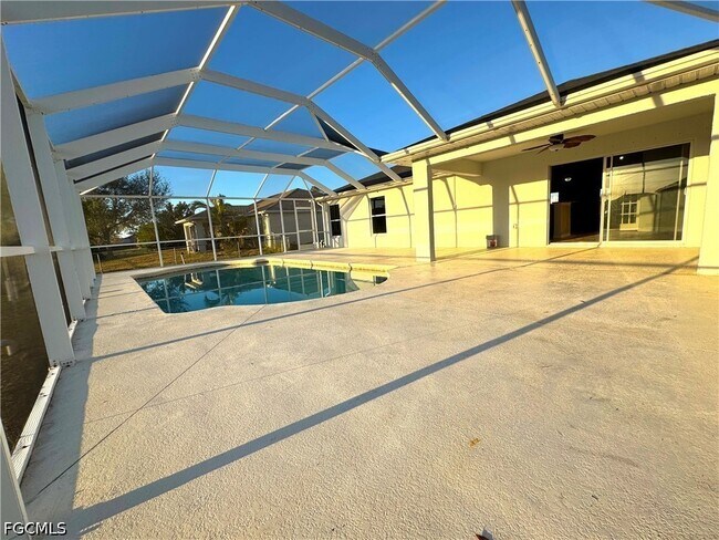 Building Photo - 1222 NW 20th Pl