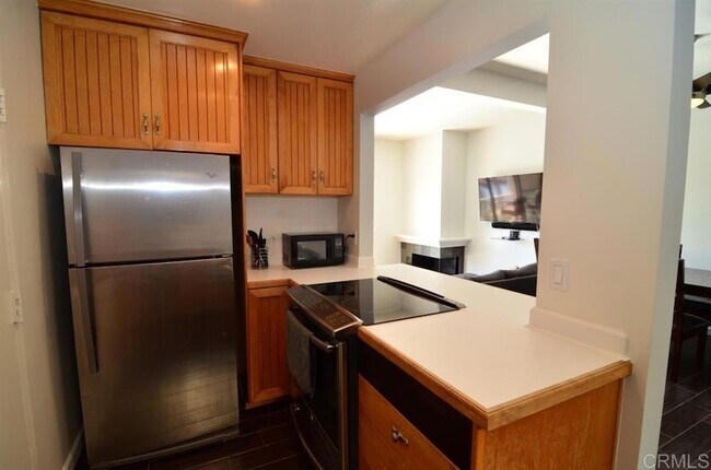 Building Photo - 4637 Park Dr