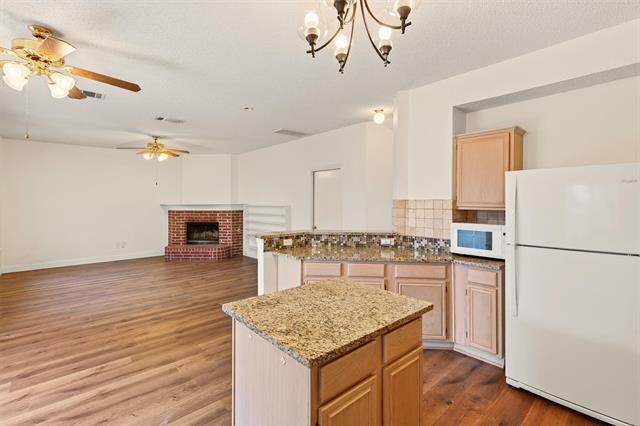 Building Photo - 3100 Verbena Dr