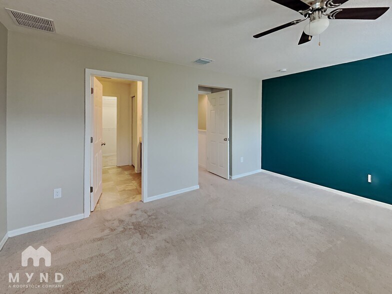 Building Photo - 7043 Spotted Deer Pl