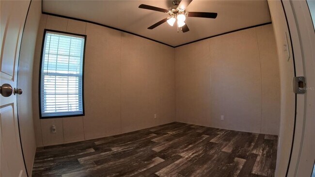 Building Photo - 9722 Scepter Ave