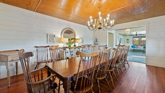 Building Photo - 858 Debordieu Blvd