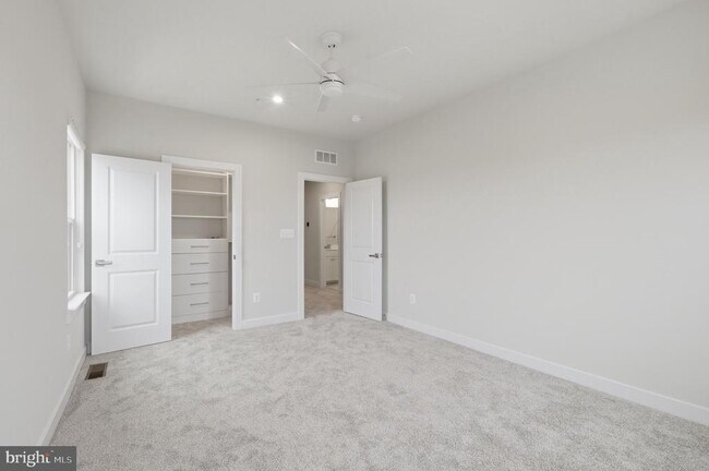 Building Photo - 14421 Albemarle Point Pl