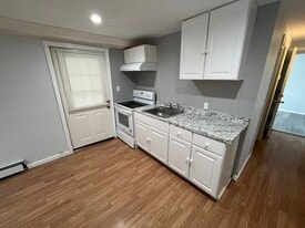 Building Photo - 23 Deville Dr