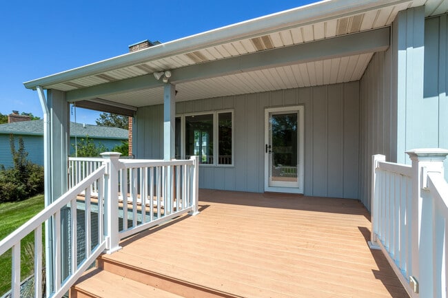 Building Photo - 4817 Torrey Pines Ct