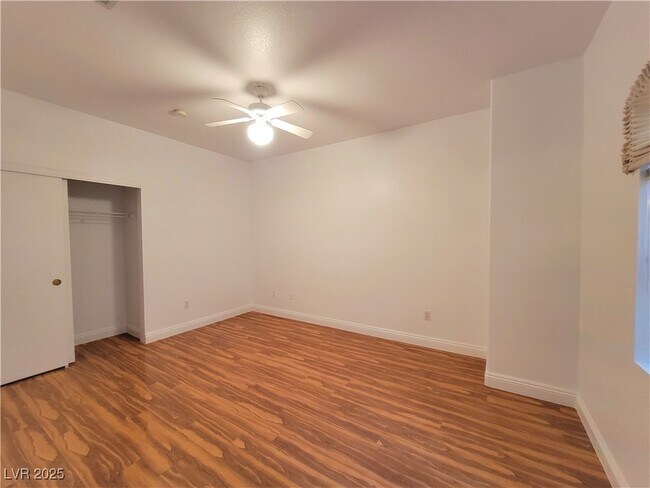 Building Photo - 5415 W Harmon Ave